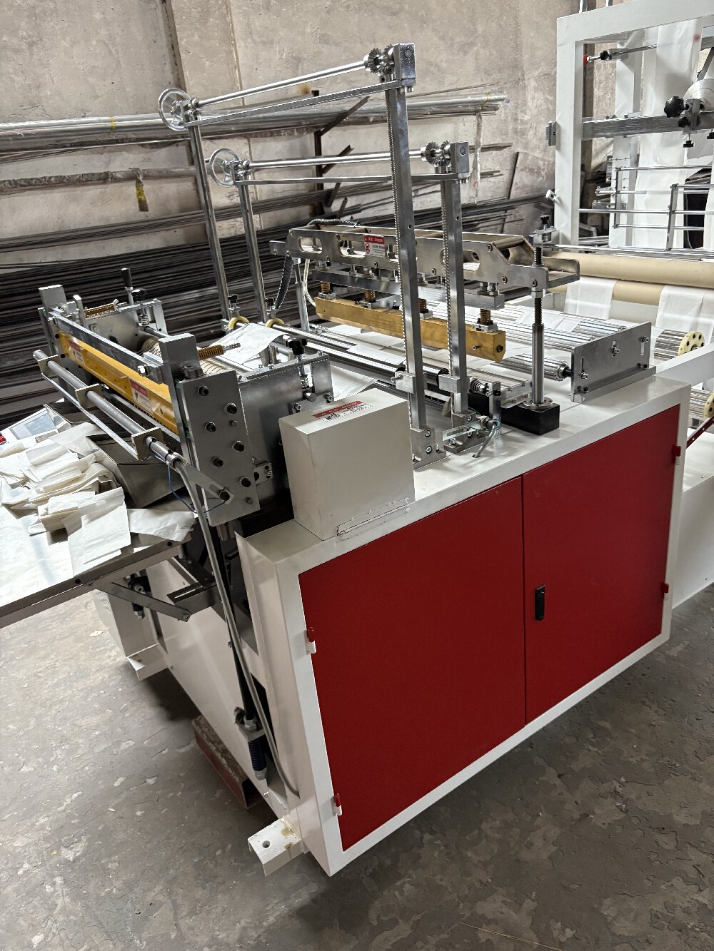 Máquina empacadora de condimentos de sal de fabricación en fábrica para bolsa de té tapada con lengüeta larga de papel de filtro vacío