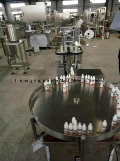 Capacidad rotatoria 100-200PCS / Min de la etiquetadora de la botella autoadhesiva de la etiqueta engomada