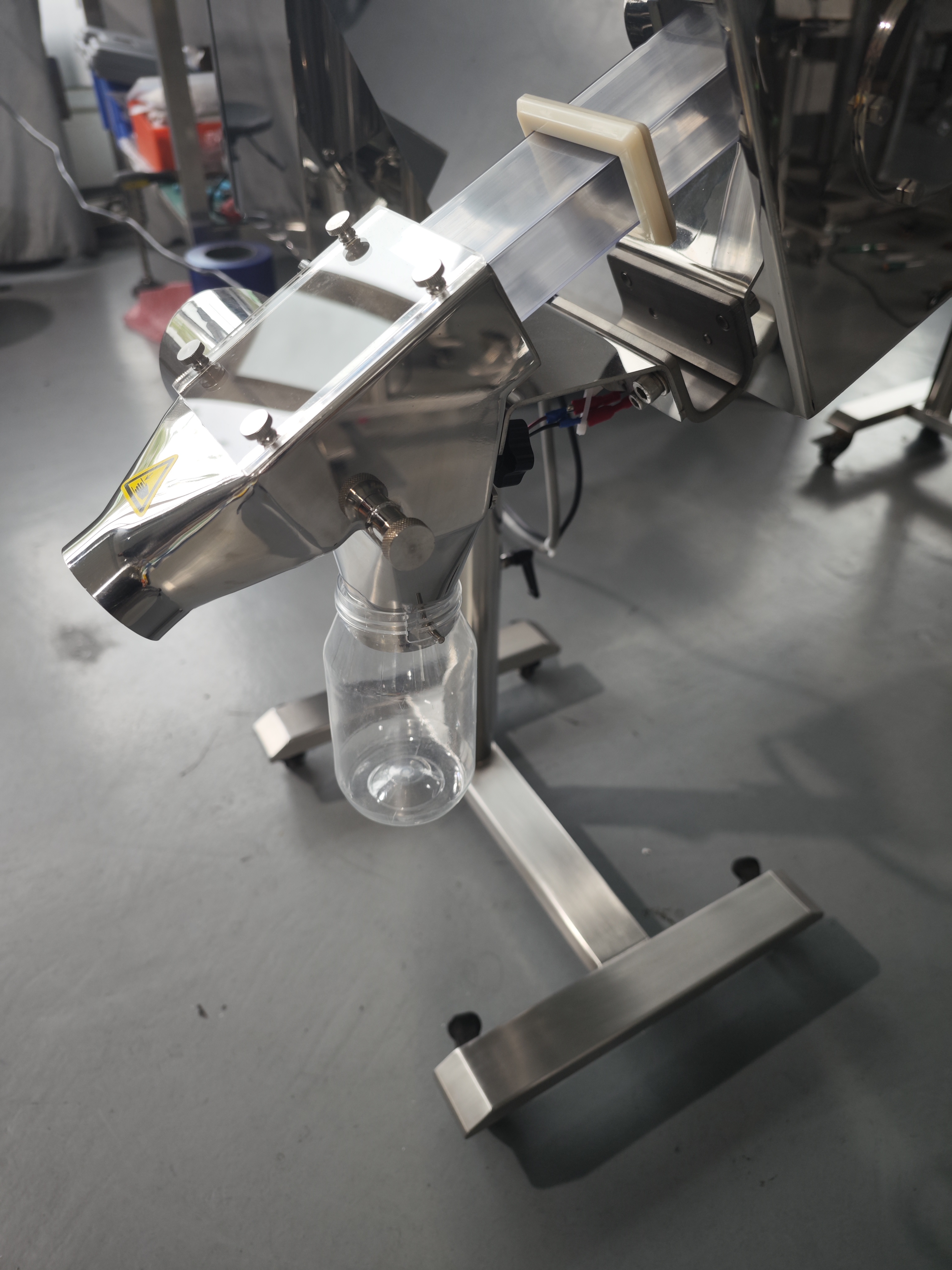 Suministro de fábrica T60/30 Detector de metal de tableta de venta caliente para la clase farmacéutica