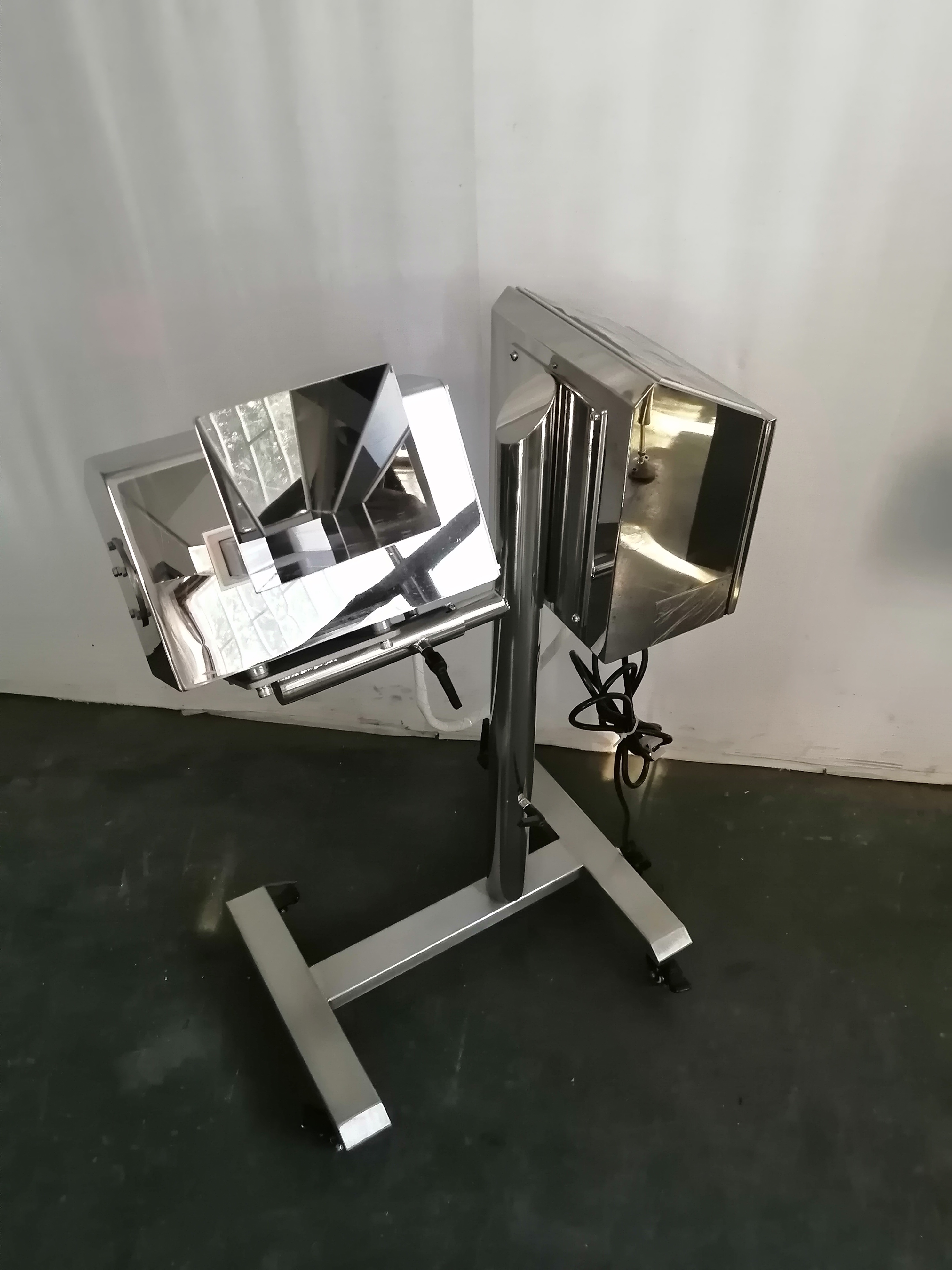 Detector automático de metales automáticos de fábrica para alimentos, farmacéutica, plástico, química, industria de juguetes