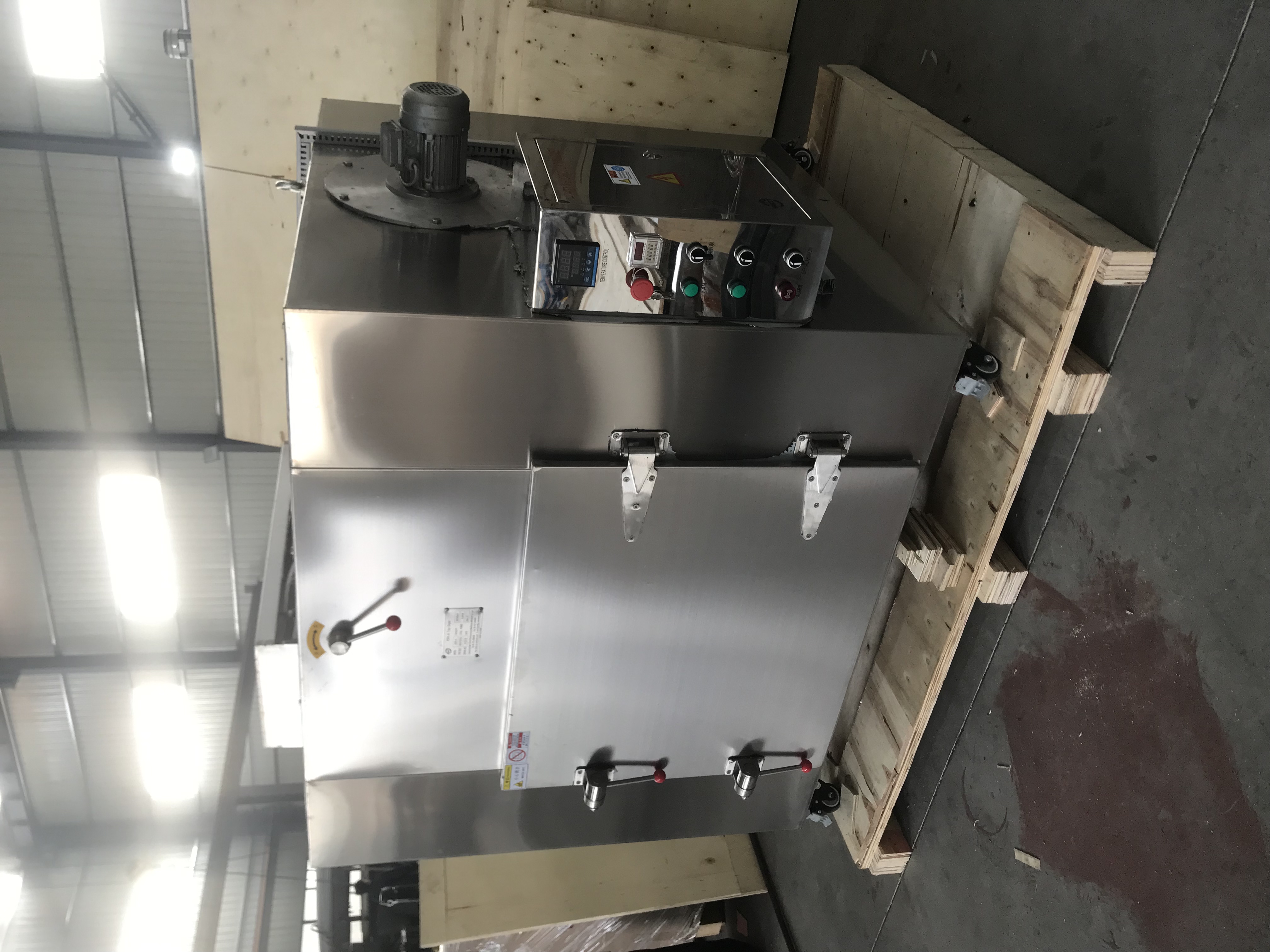 Máquina de horno de secado modelo CT-C de la marca Bsit para la industria farmacéutica/química/alimentaria